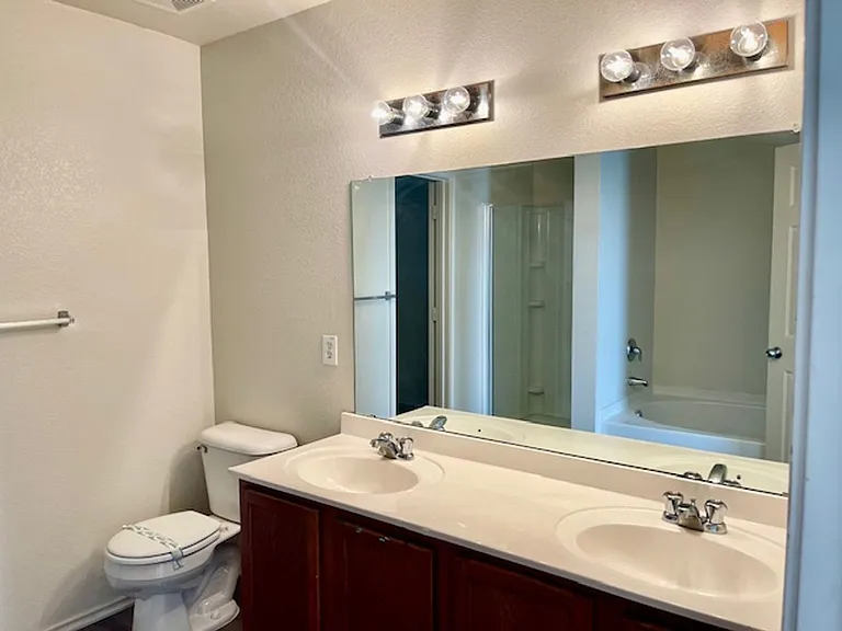820 Wrigley Dr — Photo 22