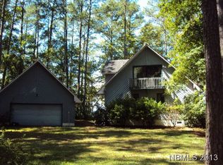 541 Becton Rd, Havelock, NC 28532