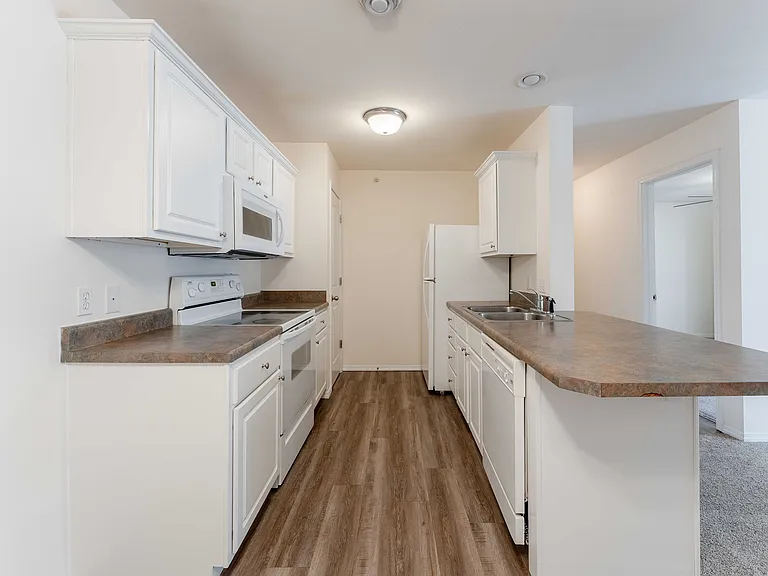 Battlefield Park Apartments — Photo 107