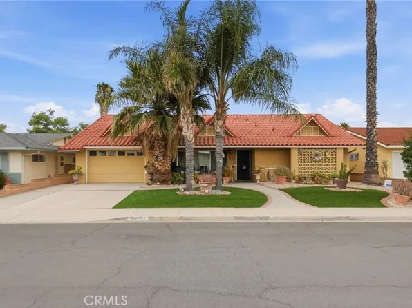 1180 Amberwood Dr, Hemet, CA 92543