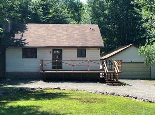 372 Brier Crest Rd, Blakeslee, PA 18610