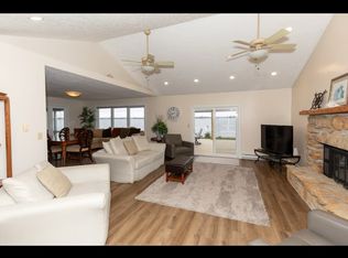 1211 Cedar Point Rd, Sandusky, OH 44870