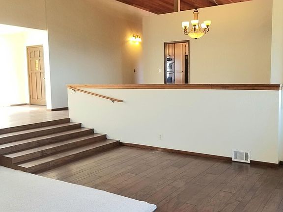 3rd image of 449 Vista De La Playa Cliff Dr