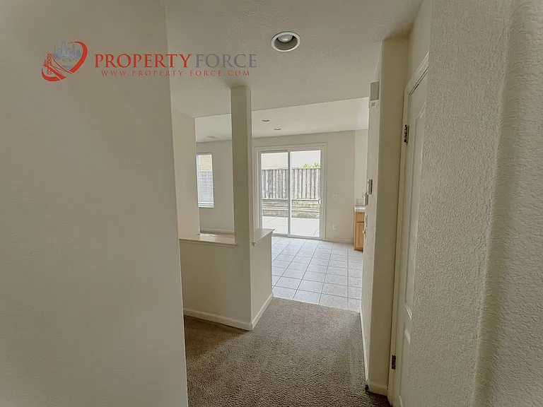 31 Cymbidium Cir — Photo 26