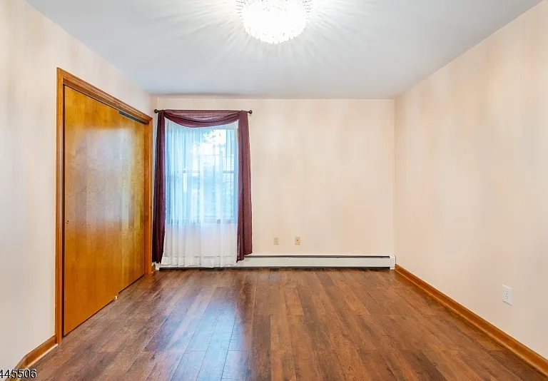 137 E 9th St #1 — Photo 9