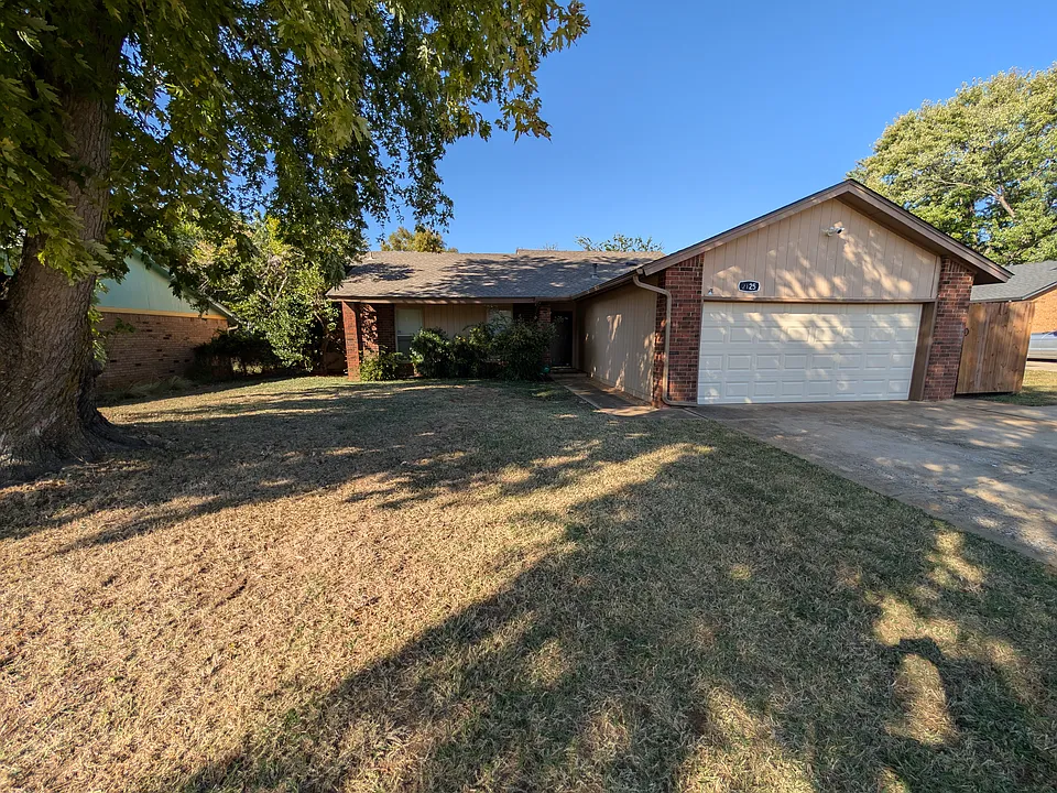 2125 Bois De Arc Cir