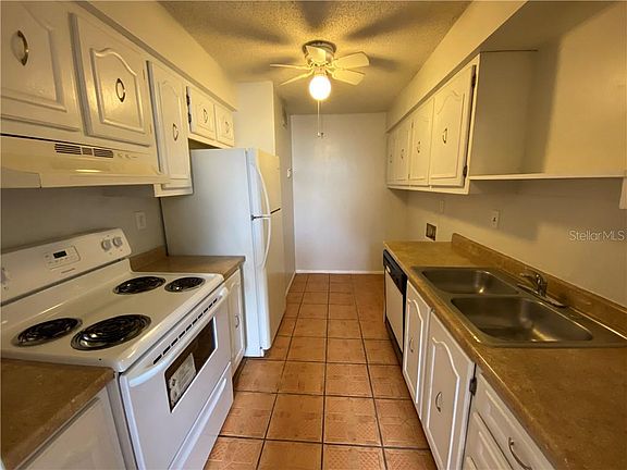 5th image of 518 Orange Dr APT 27
