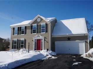 502 Crandon Ter, Baldwinsville, NY 13027