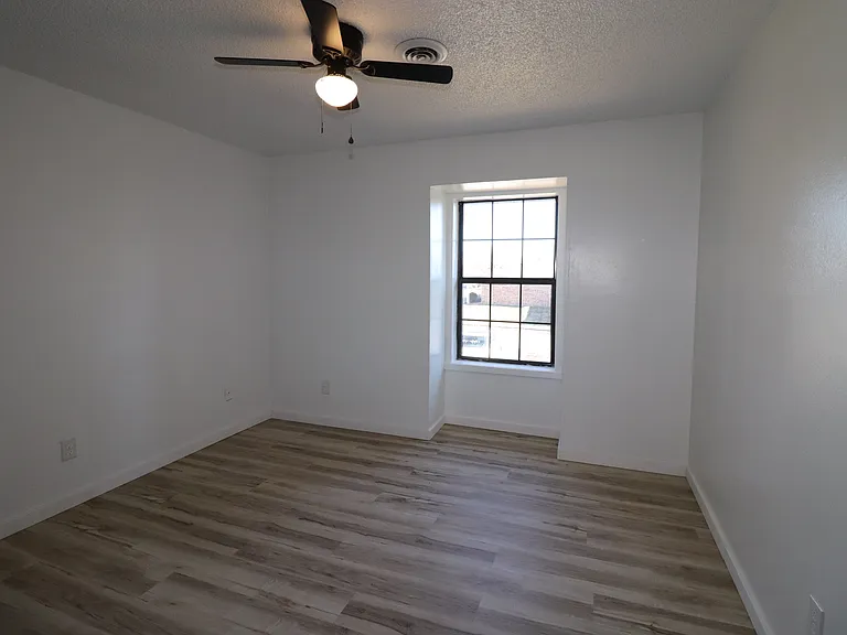 112 Fairway Ave #126 — Photo 7