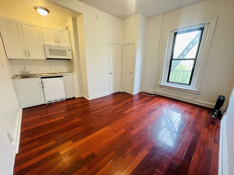 1st image of 350 Greene Ave #5A