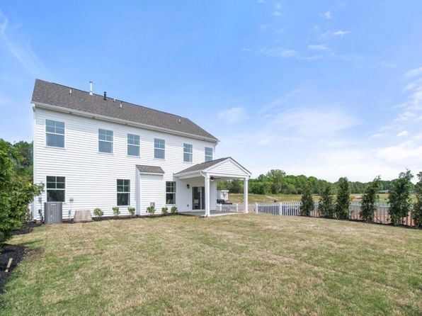1980 Abbotts Vista Dr, Kernersville, NC 27284