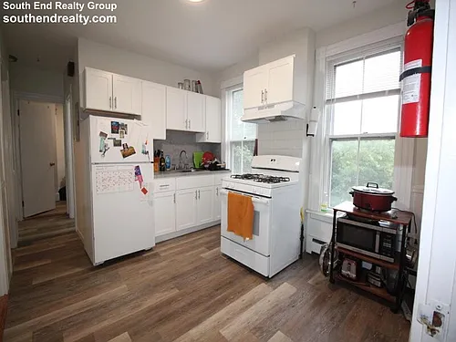 9 Putnam St #3R Photo 1 9 Putnam St #3R Photo 1
