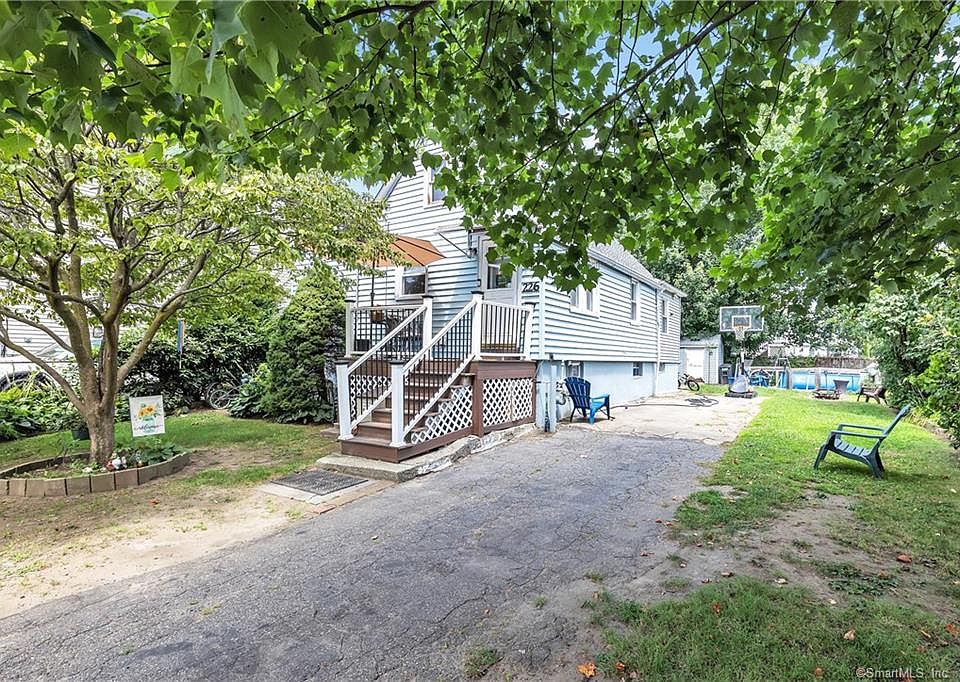 1st image of 226 Garibaldi Ave