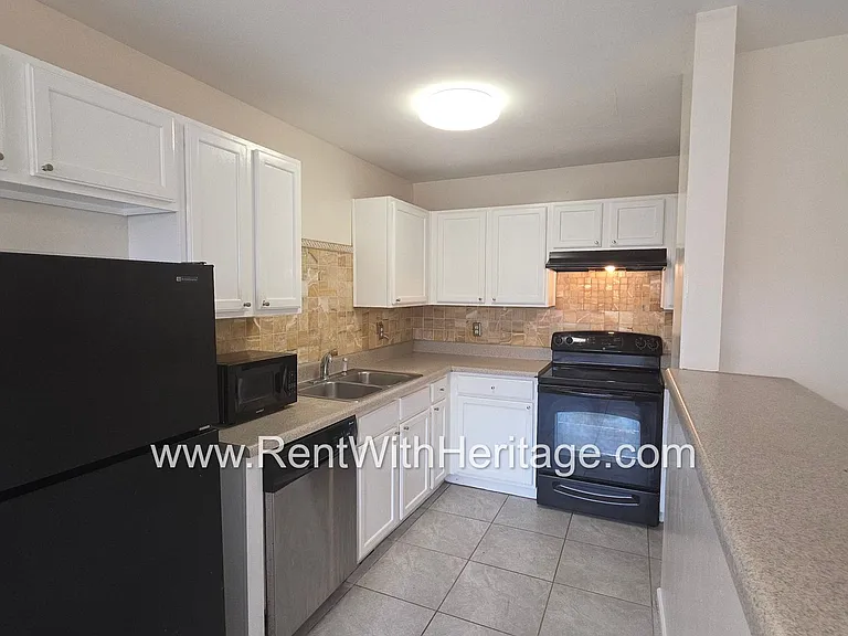 7712 Autry Cir #303 — Photo 7