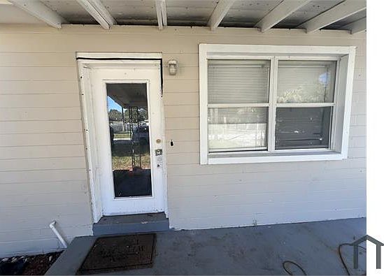 4th image of 536 Ruth St