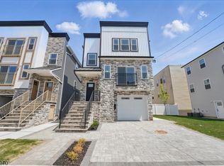 109 E Jersey St #1, Elizabethport, NJ 07206
