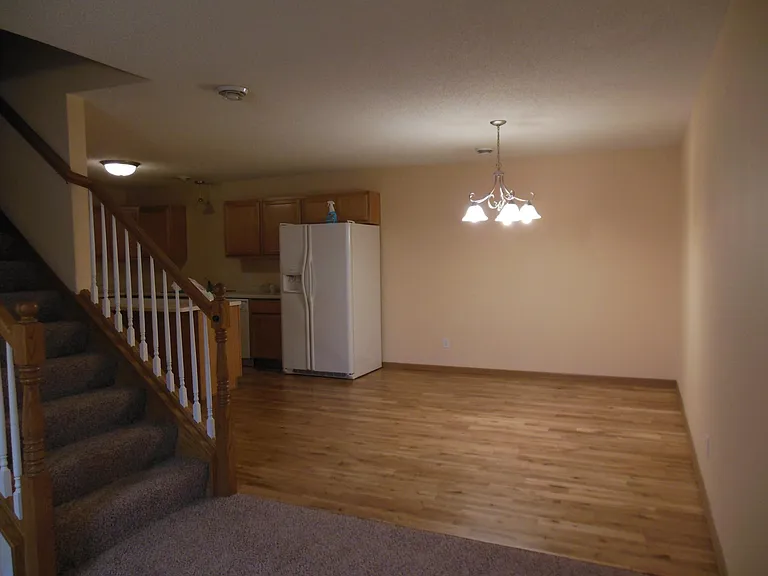 419 Cedar Pl #419 — Photo 2