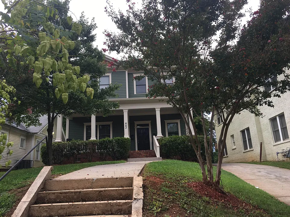 Building Photo 4