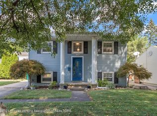 643 Paris Ave, Lansing, MI 48910