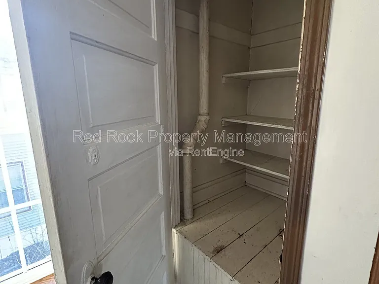 320 Highland Ave — Photo 10