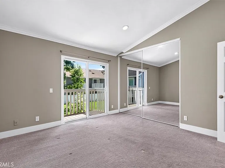 111 Abbeywood Ln — Photo 15
