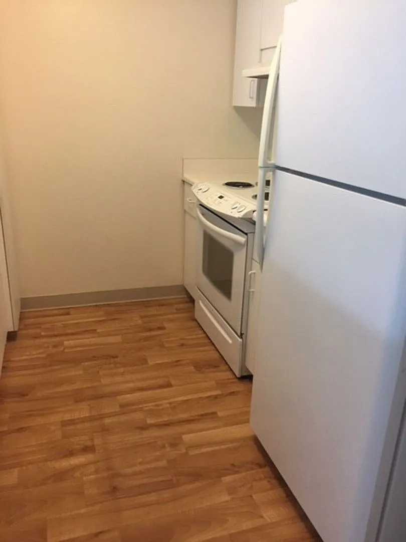 1 bedroom, 1 bathroom with 2 covered/secured parking! - Available 08/14/2026 — Photo 4