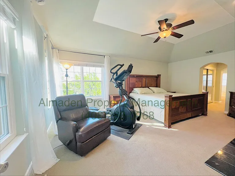 7000 Sterling Gate Ct — Photo 12