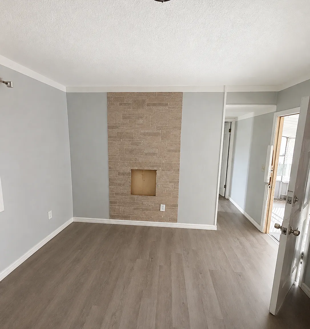 2 bed, 700 sqft, $1,650 — Photo 4