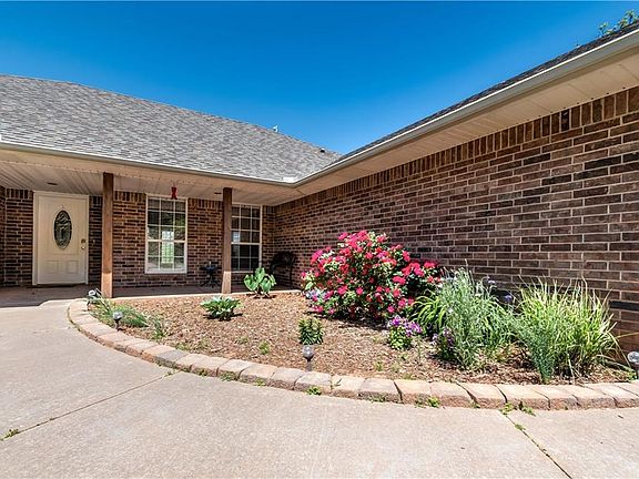 2nd image of 900869 S Oak Hill Dr