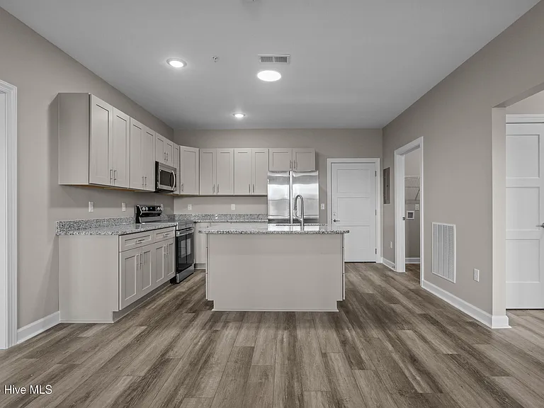 2272 Dolphin Shores Dr SW #402 — Photo 14