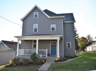 726 Pine St, Irwin, PA