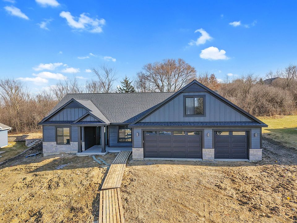 1st image of 2844 Pinewood Ridge Dr SE