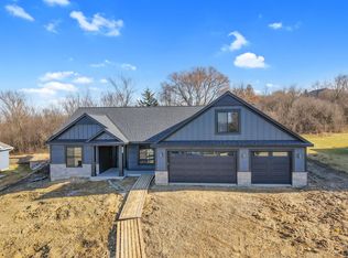 2844 Pinewood Ridge Dr SE, Rochester, MN 55904