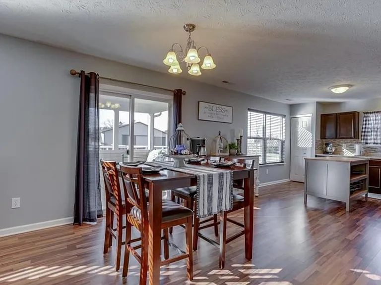 2596 Ashton Ln #2596 — Photo 5