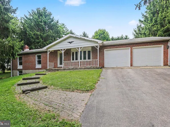 140 Codorus Furnace Rd, Mount Wolf, PA 17347