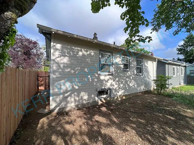 1420 NE 53rd Ave — Photo 17