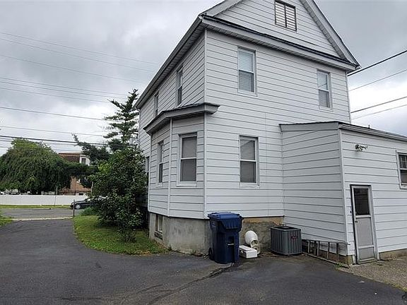 3rd image of 84 Kansas St