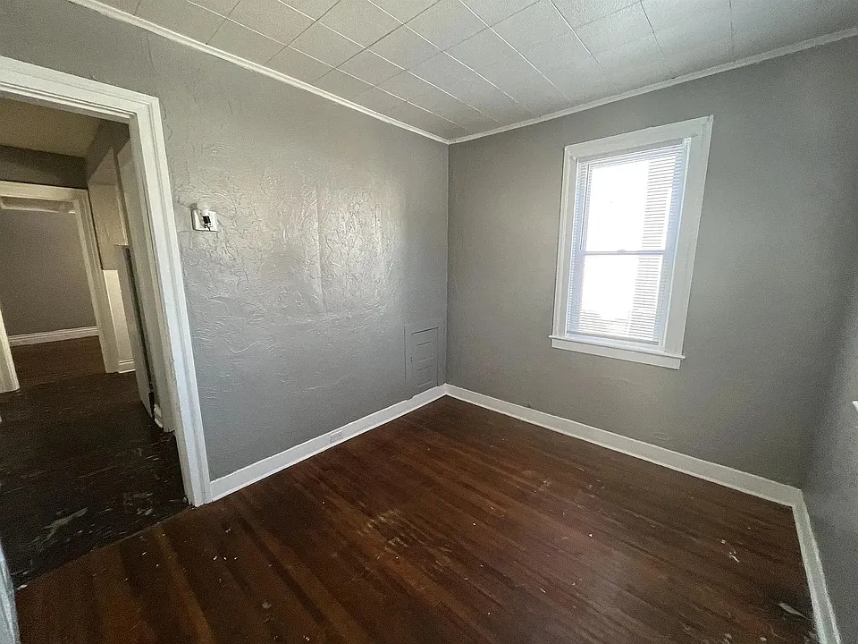 146 Pine St #1B
