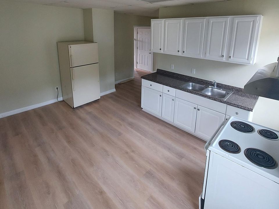 52 Jewett St APT 3, Ansonia, CT 06401 Zillow