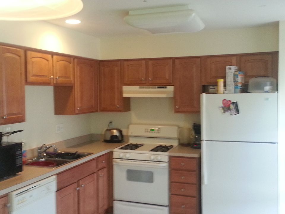 2nd image of 7038 Holly Springs Ln