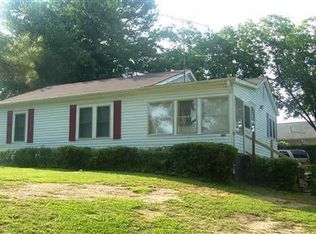 219 Letourneau Dr, Toccoa, GA 30577