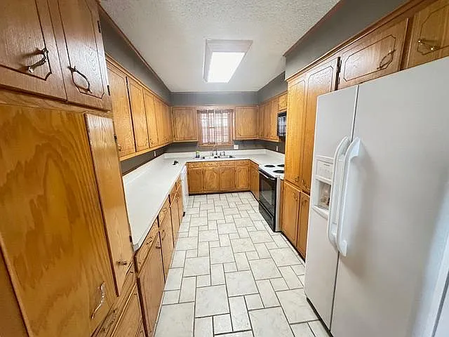 1523 Live Oak St — Photo 5