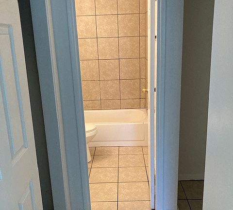 4th image of 3451 Donald Ave