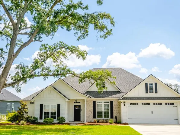 4912 Hatfield Cir, Hahira, GA 31632