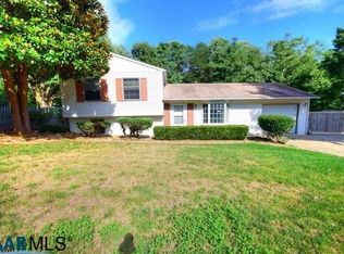 2512 Commonwealth Dr, Charlottesville, VA 22901