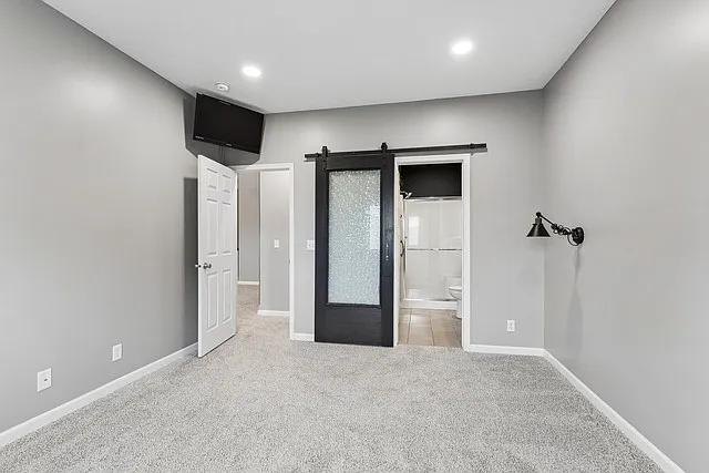 15307 Iowa St — Photo 11