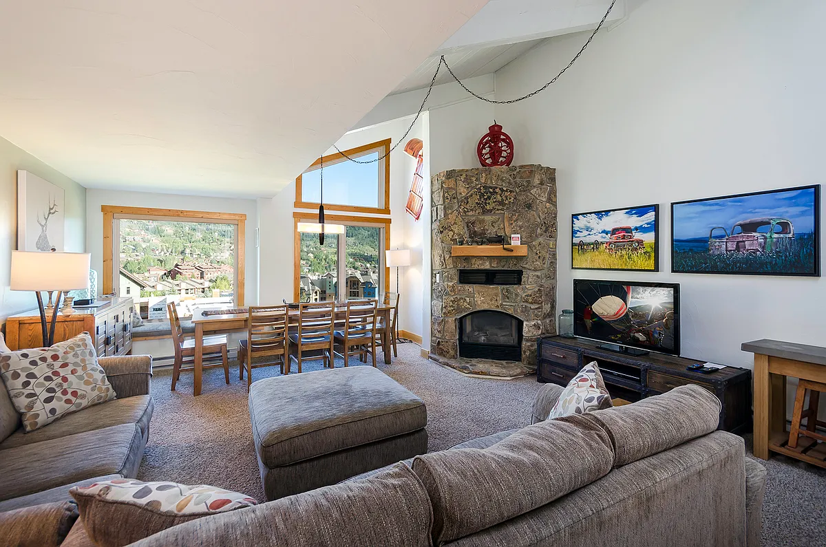 Building Photo - 2150 Mount Werner Cir #3536
