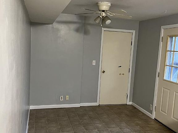 4th image of 2325 W Pintura Ct