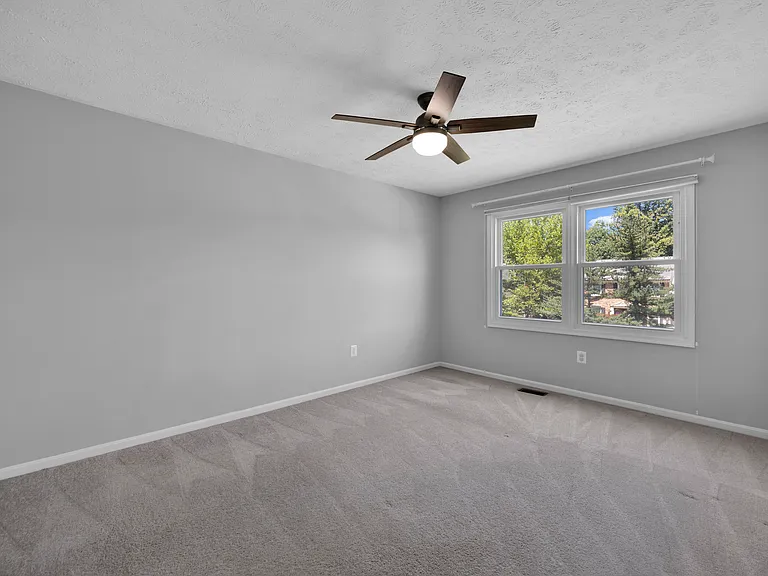 203 Markwood Dr — Photo 34
