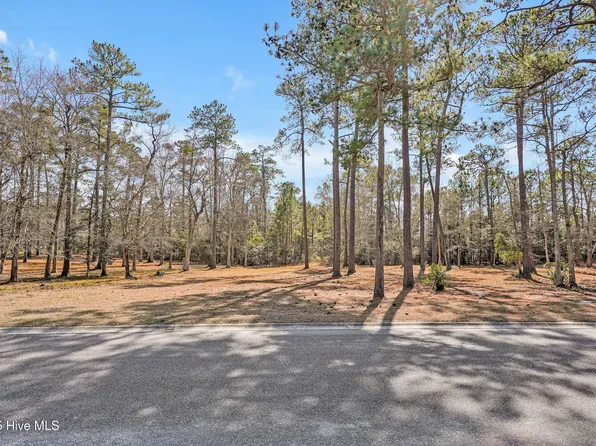 418 Laurel Valley Drive, Shallotte, NC 28470